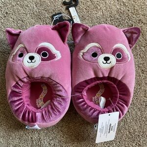 NWT Girl’s Squishmallows Olivieri the Fox Slippers. Pink. Size 13/1